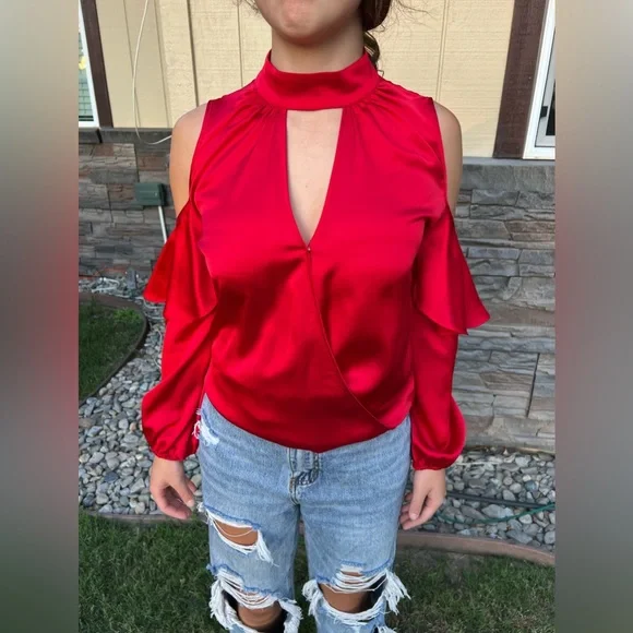 Bisou Bisou Red Cold Shoulder Top - Picture 1 of 7